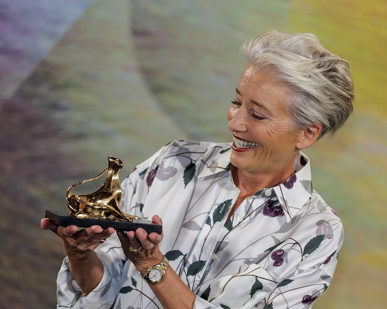 Emma Thompson will receive the Leopard Club Award at the 78th edition of the Locarno Film Festival