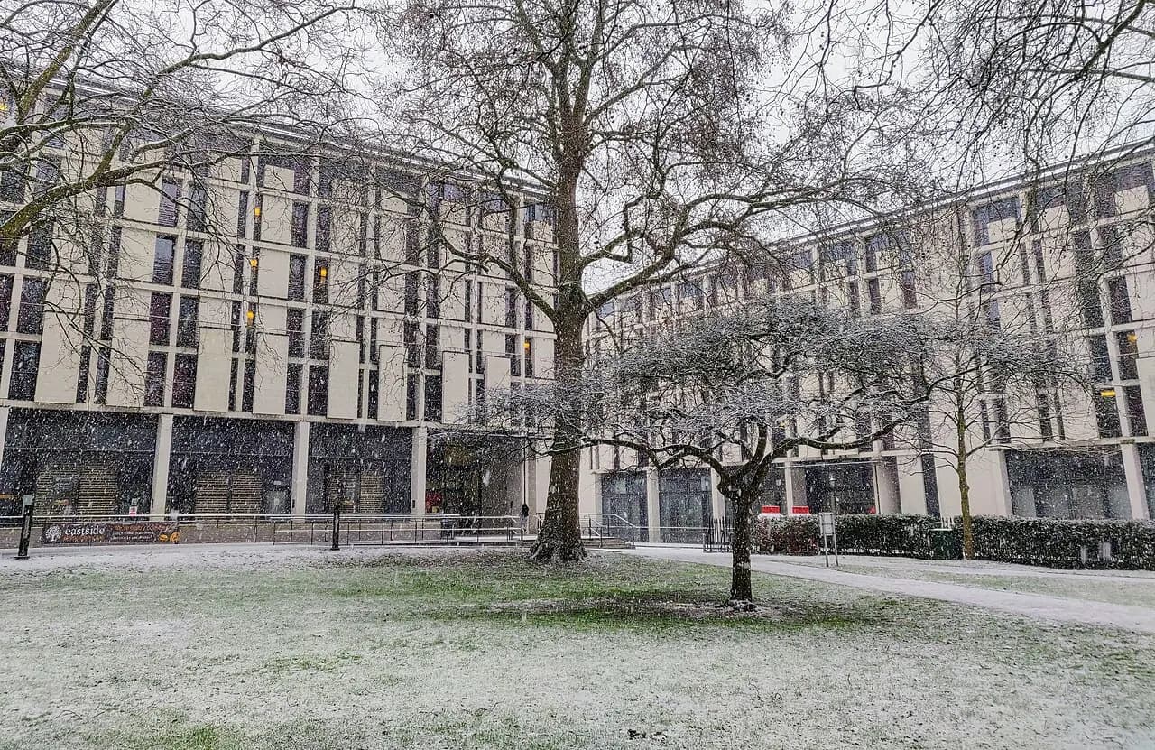 Prince's Gardens is a college garden surrounded by some of the college's first-year undergraduate accommodation, and the college gym. Eastiside and Southside ha
