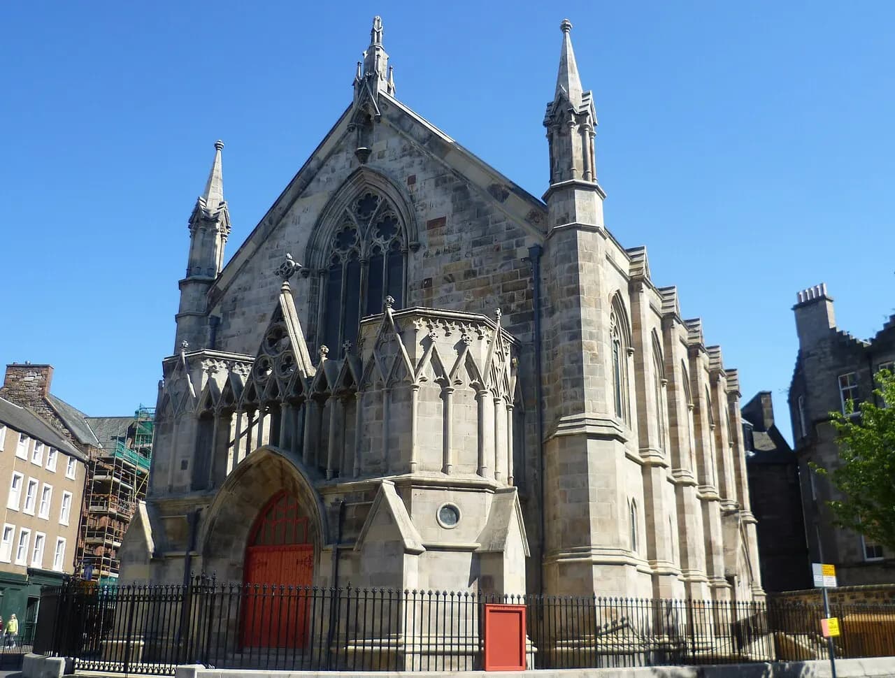 Designed by Thomas Hamilton in 1846 as the New North Road Free Church, this building is now one of the main theatre venues for the annual Edinburgh Festival 'Fr