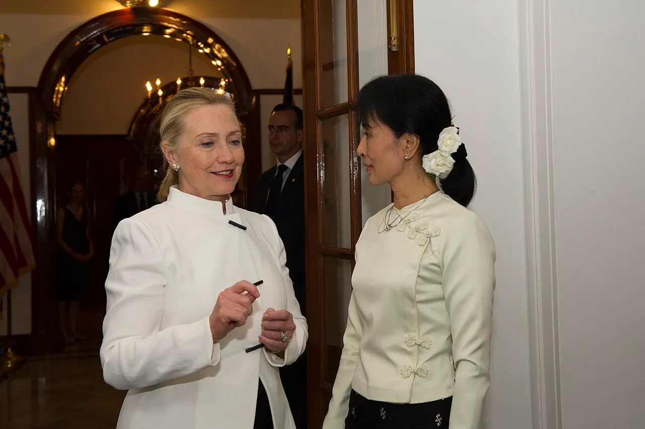 RANGOON, Burma (December 1, 2011) Secretary of State Hillary Clinton meets Daw Aung San Suu Kyi for dinner in Rangoon during her historic visit to Burma. [State