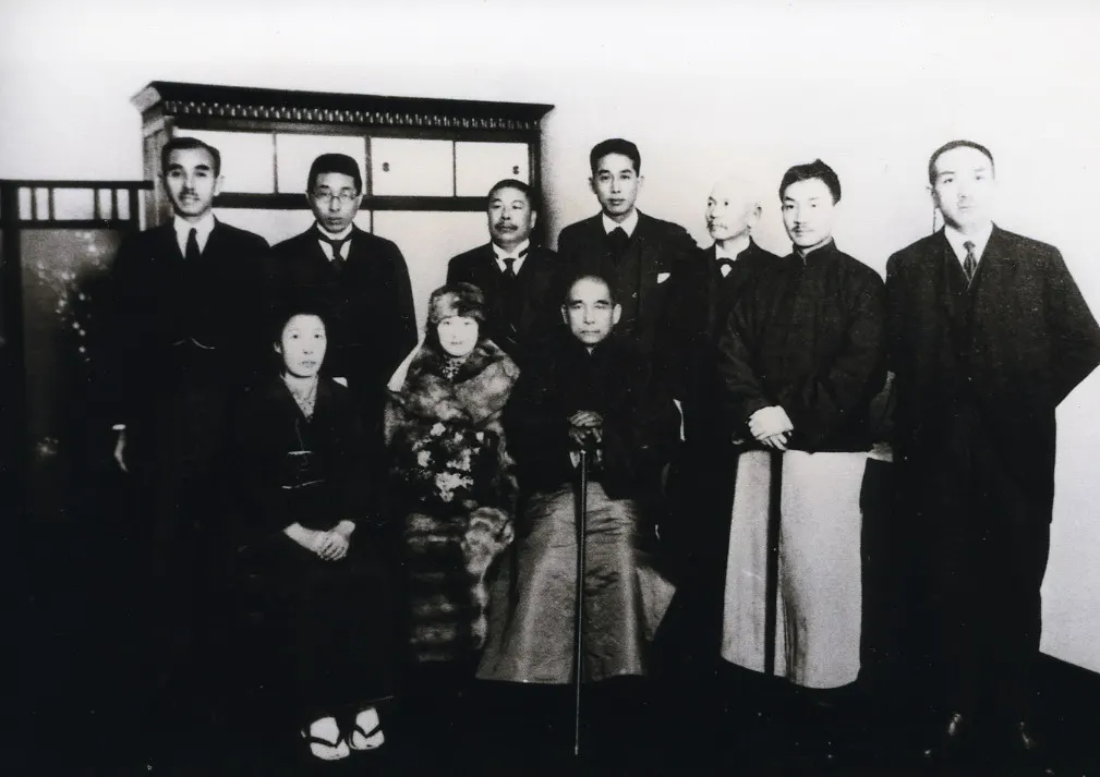 Sun Yat-sen and Soong Ching-ling in Kobe, Japan